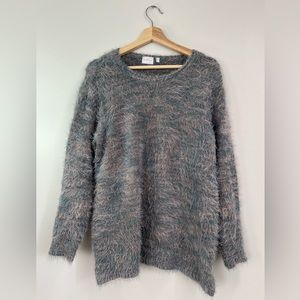 SUPER SOFT Blue and gray fringe sweater